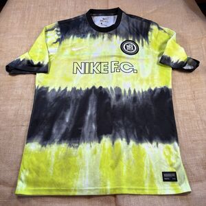 NIKE Football Club Men's Dri-Fit Black Green Crewneck T-Shirt Jersey Size Medium